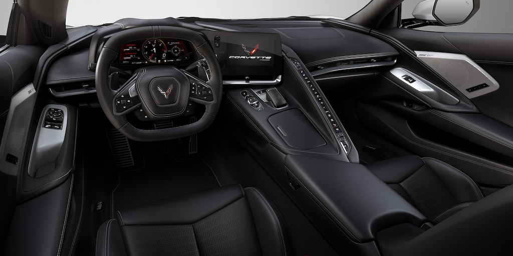 Chevrolet Corvette Stingray 2024 con interior jet black
